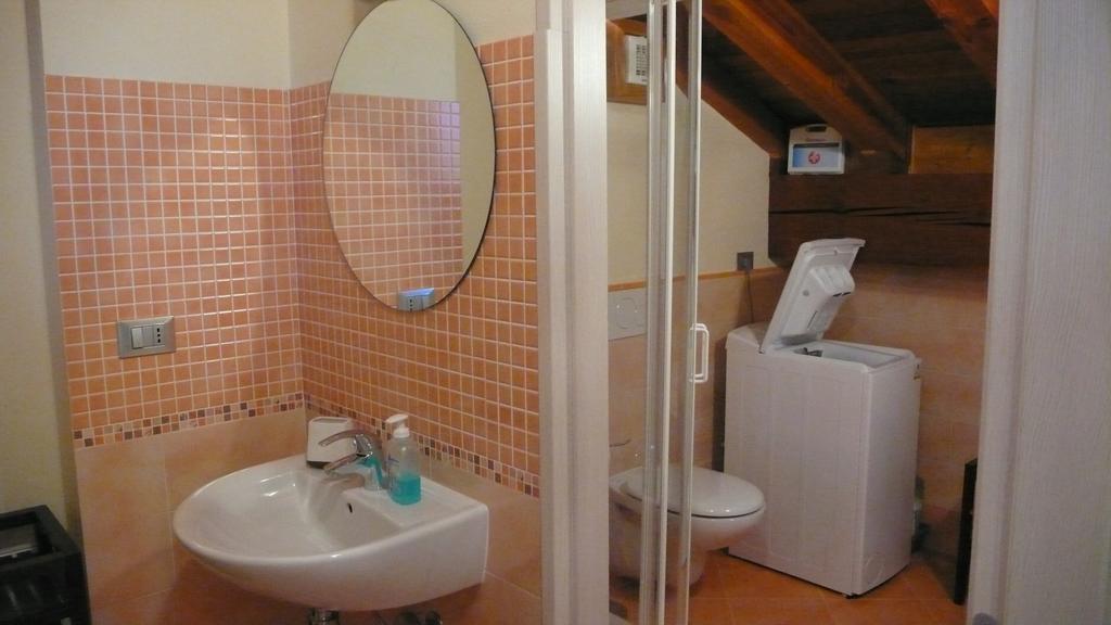 Lo Galetas - Alloggio Ad Uso Turistico-Vda-Lt-Aosta-0100 Phòng bức ảnh
